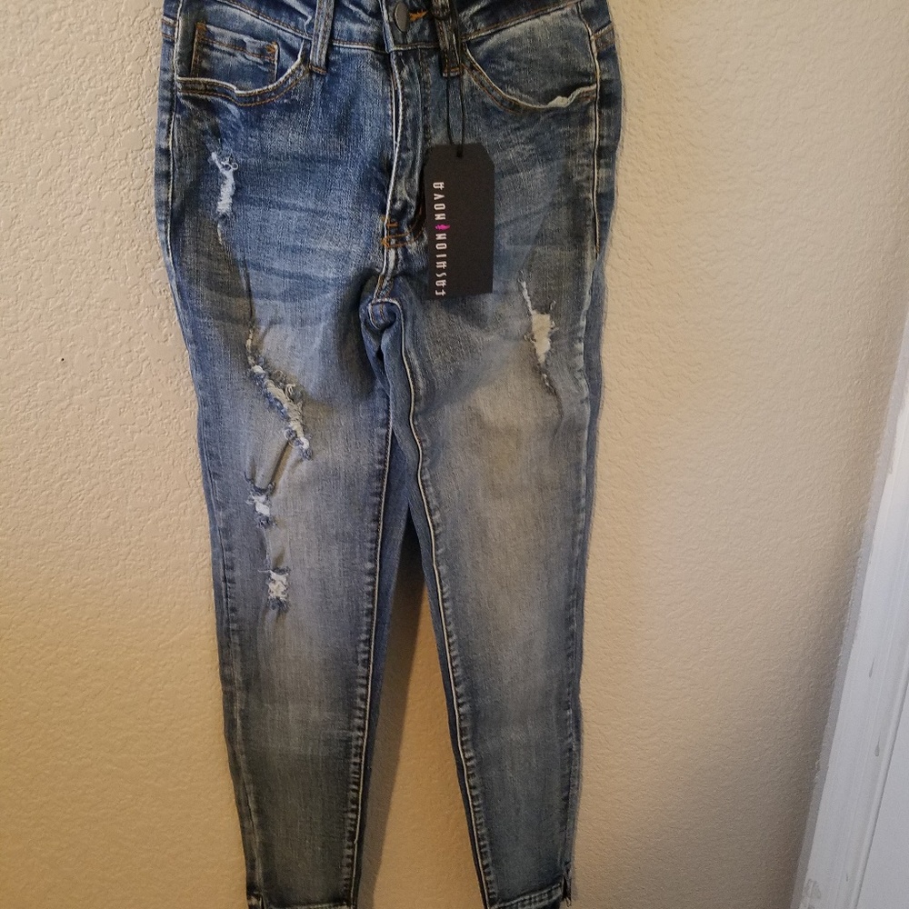 Acid wash jeans
